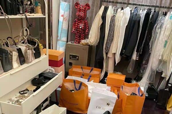 临澧县回收一线品牌衣服.jpg